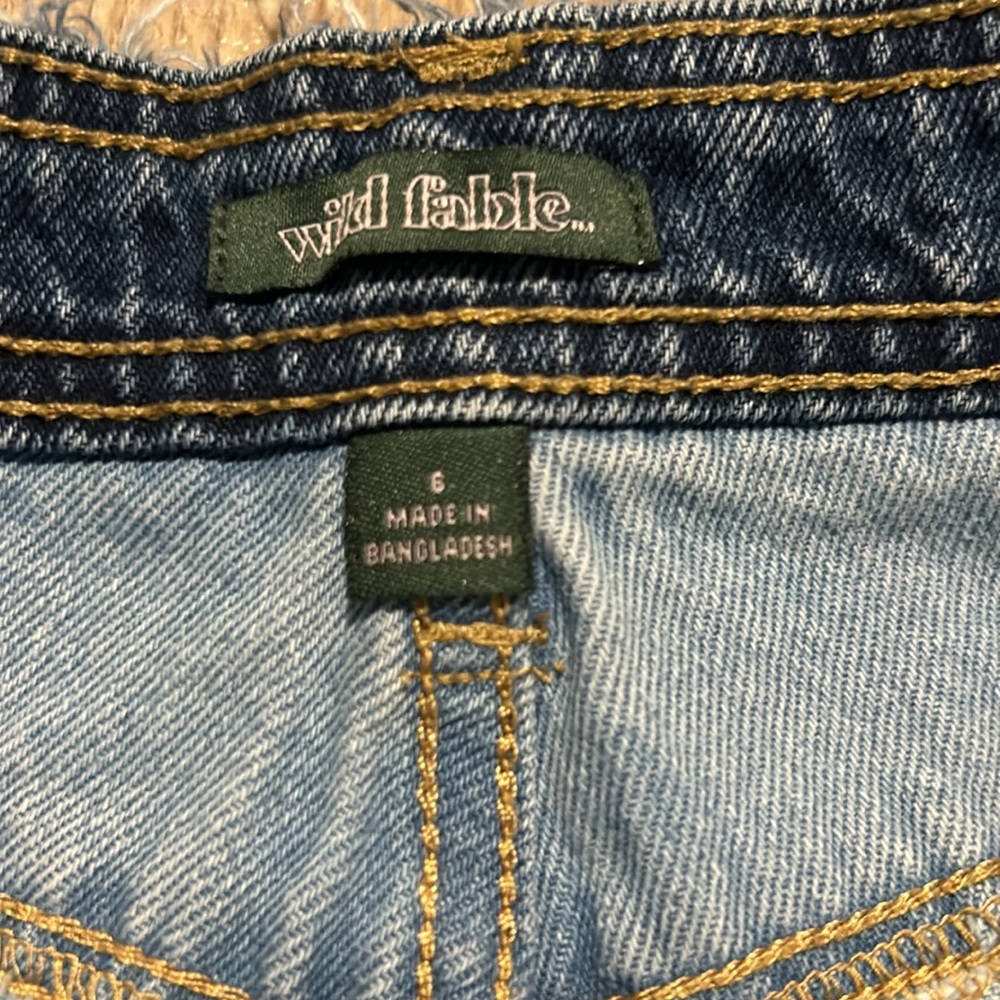 Wild Fable Patchwork Checkered Shorts Size 6 Women’s Jean Raw Hem Shorts - Picture 2 of 8
